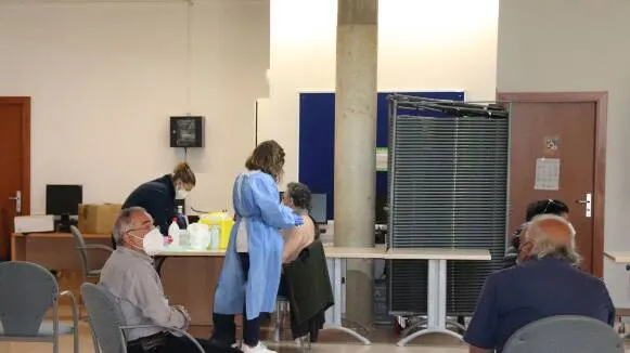 Caldes registra 645 nous contagis de Covid en una setmana, quasi el doble que fa set dies