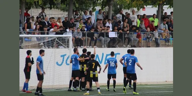 El CE Altafulla visita a La Riera en un derbi d'urgències