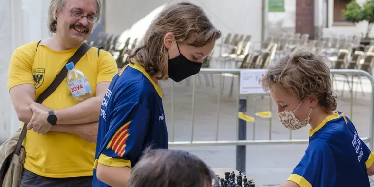 El jove Eloi Escudero, guanyador del Torneig d'Escacs de la Festa Major d'Organyà