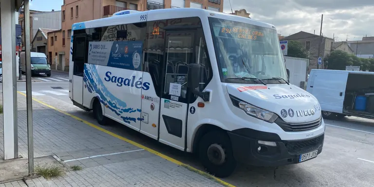 Desapareix l’obligatorietat de portar mascareta al bus urbà de Caldes