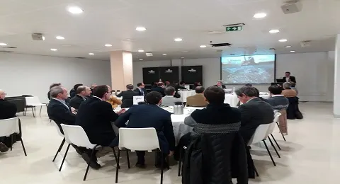 VÍA IRUN SE ABRE AL TEJIDO ECONÓMICO DE LA CIUDAD