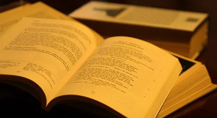 La biblioteca celebra el Dia de la Poesia