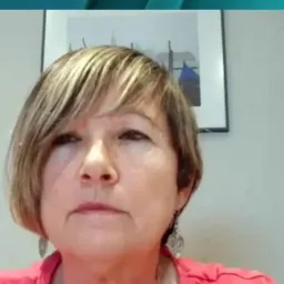Entrevista a María José Carcelén, portaveu de la Coordinadora de Residències 5+1 - episode art