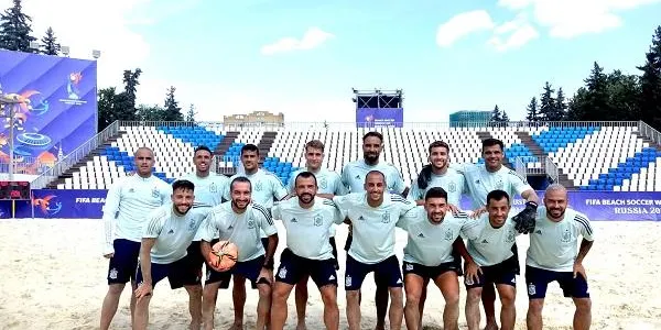 Els futbolistes internacionals de Torredembarra inicien aquest dijous la Copa del Món de Futbol Platja a Rússia
