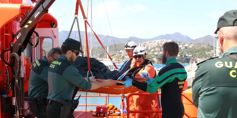 Un submarinista mor i dos més resulten ferits a Cadaqués