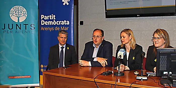 Mireia Torres deixa la presidència de Junts per Arenys