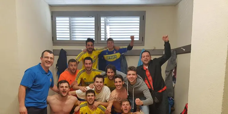 El CF Castellciutat derrota el Mollerussa (5-2) i l'atrapa a la classificació