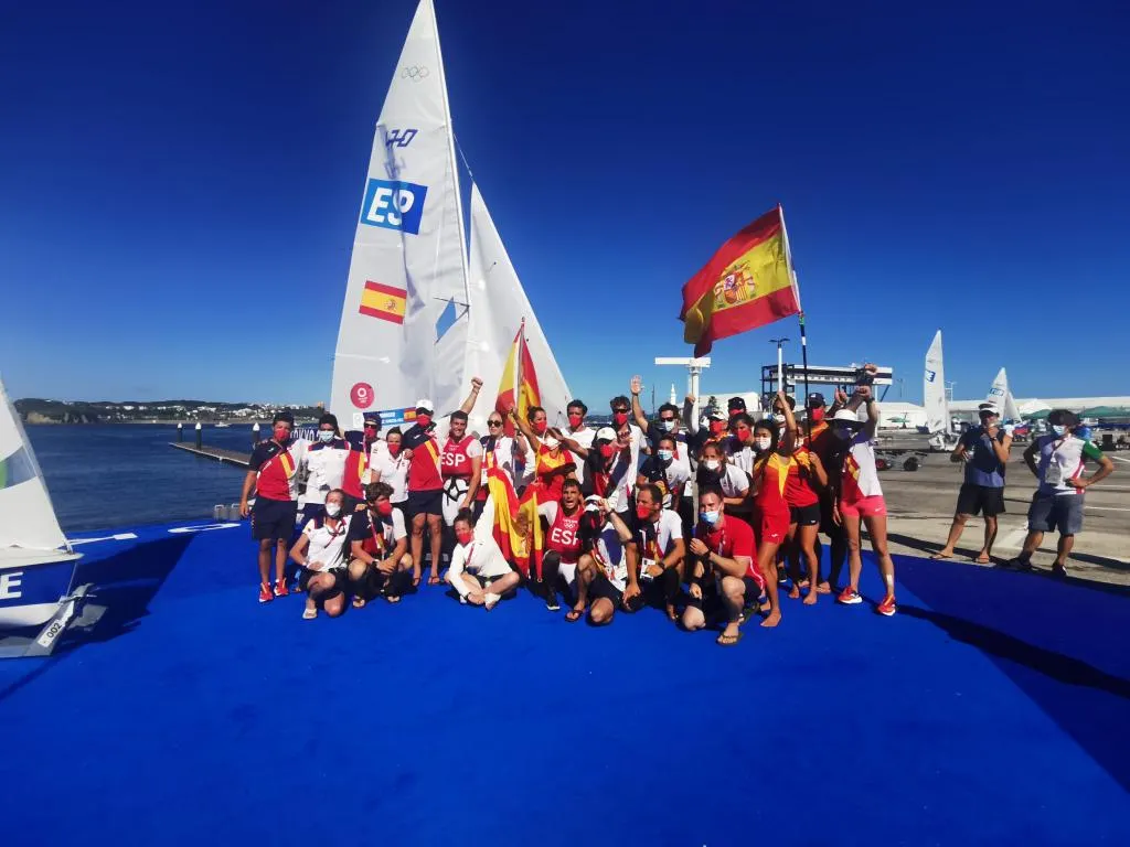 Jordi Xammar es penja la primera medalla catalana a Toquio