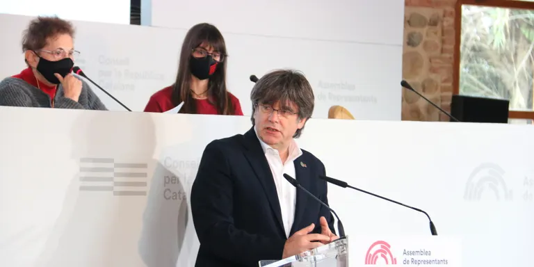 Puigdemont acusa "la majoria dels mitjans espanyols" d'estar "condicionats pels interessos nacionals"