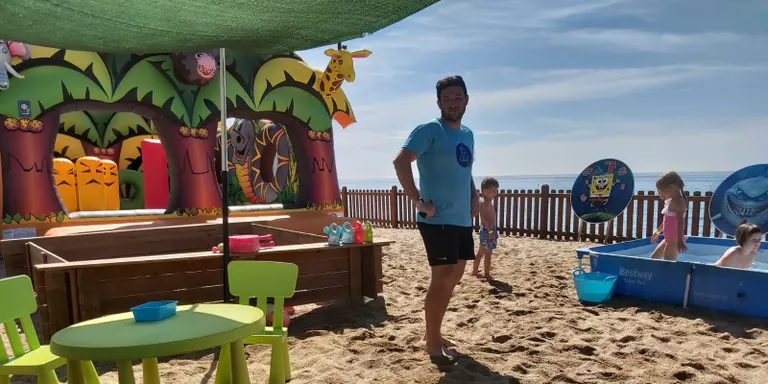 Ja ha començat la temporada del Mini Beach Club de la Platja dels Pescadors de Pineda