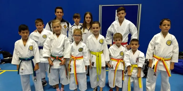 Sis podis de l'AE Karate Pirineus en el 6è Campionat ACR La Pau