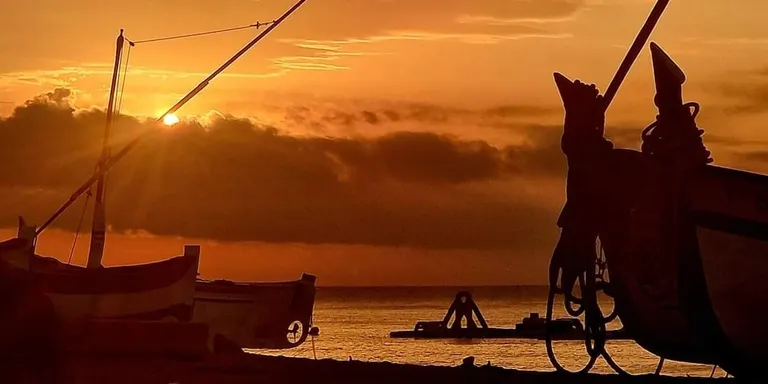 Temps variable amb calor i mar tranquil·la