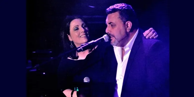 Autocar per anar a veure a Maria Muñoz en concert a Luz de Gas