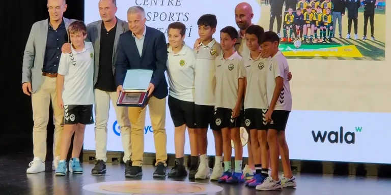 L’aleví B del Centre d’Esports Constantí rep un dels Premis Auriga Fvscvs 2023