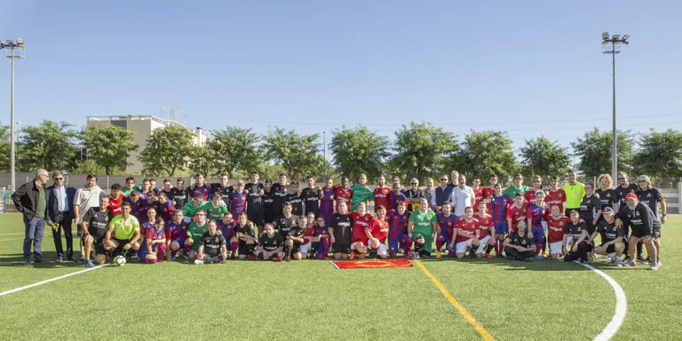 Els equips Genuine del Nàstic i la Fundació Barça celebren un partit molt especial a Constantí