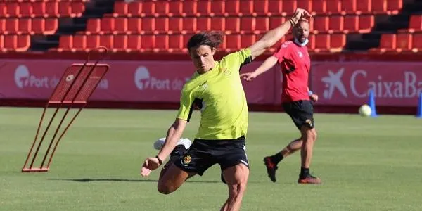 Fullana arriba al Nàstic i completa un mig del camp de molts quirats