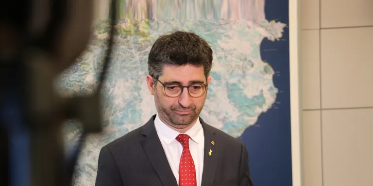El Govern es desmarca de la proposta de Colau de rebaixar un 50% la T-Usual i diu que és "electoralista"