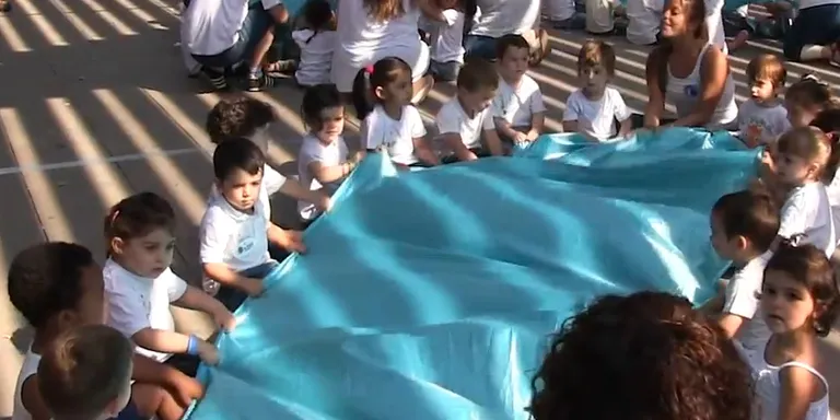 240 nens i nenes ballen amb l’Esbart