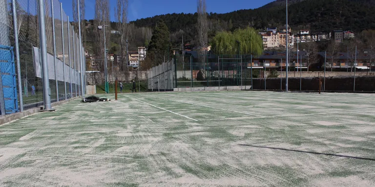 Enllestida la millora de dues de les pistes de tennis municipals