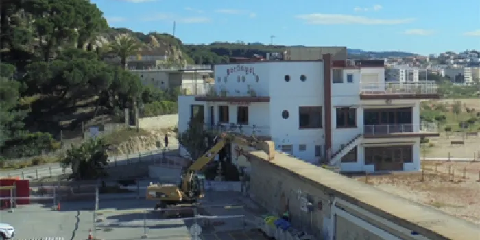 Comencen les obres per la creació d’un nou itinerari per a vianants a la platja del Cavaió