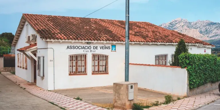 Els veïns de Can Rial avalen que l’Ajuntament assumeixi la titularitat del local de l’associació