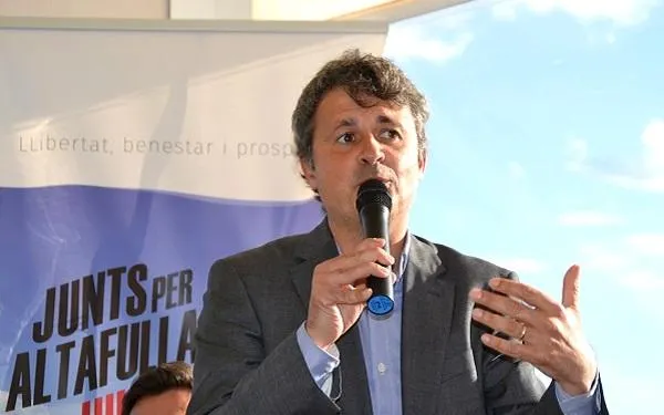 26M / Junts per Altafulla proposa un nou sistema de contenidors intel·ligents que afavoreixi el reciclatge
