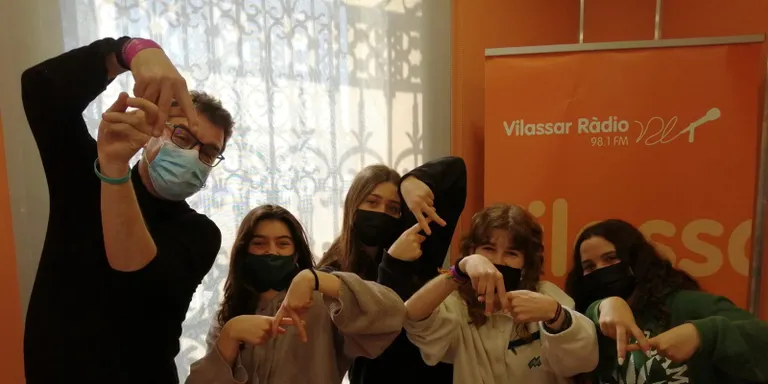 Tertúlia Jove: “viatjar a l’adolescència” (Institut Pere Ribot)
