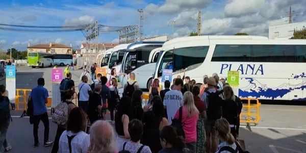 Els usuaris que utilitzen el bus directe per fer el trajecte Tarragona-Barcelona s'han multiplicat per 5 des de l'1 d'octubre