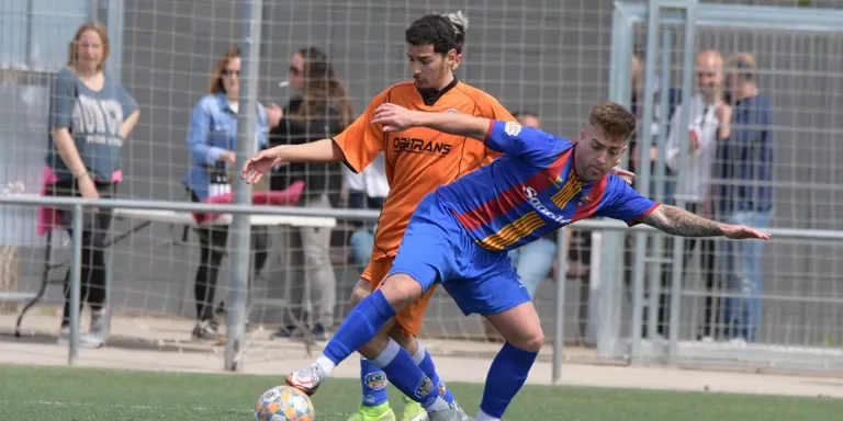 El CF Caldes guanya el Llavaneres (2-0) i és a només dues victòries de l'ascens matemàtic a Primera Catalana i del títol de lliga