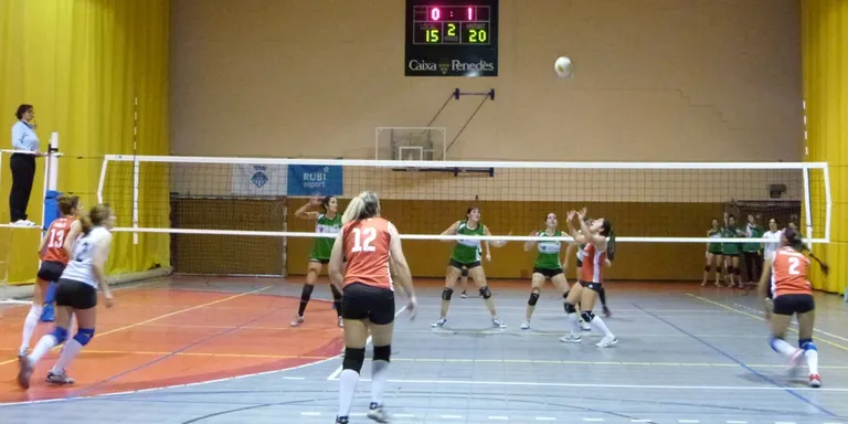 Primer pas en lliga per al Més fusta Vòlei Rubí