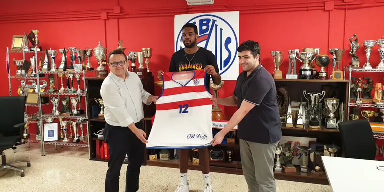 Diamond Onwuka, nou fitxatge del CB Valls