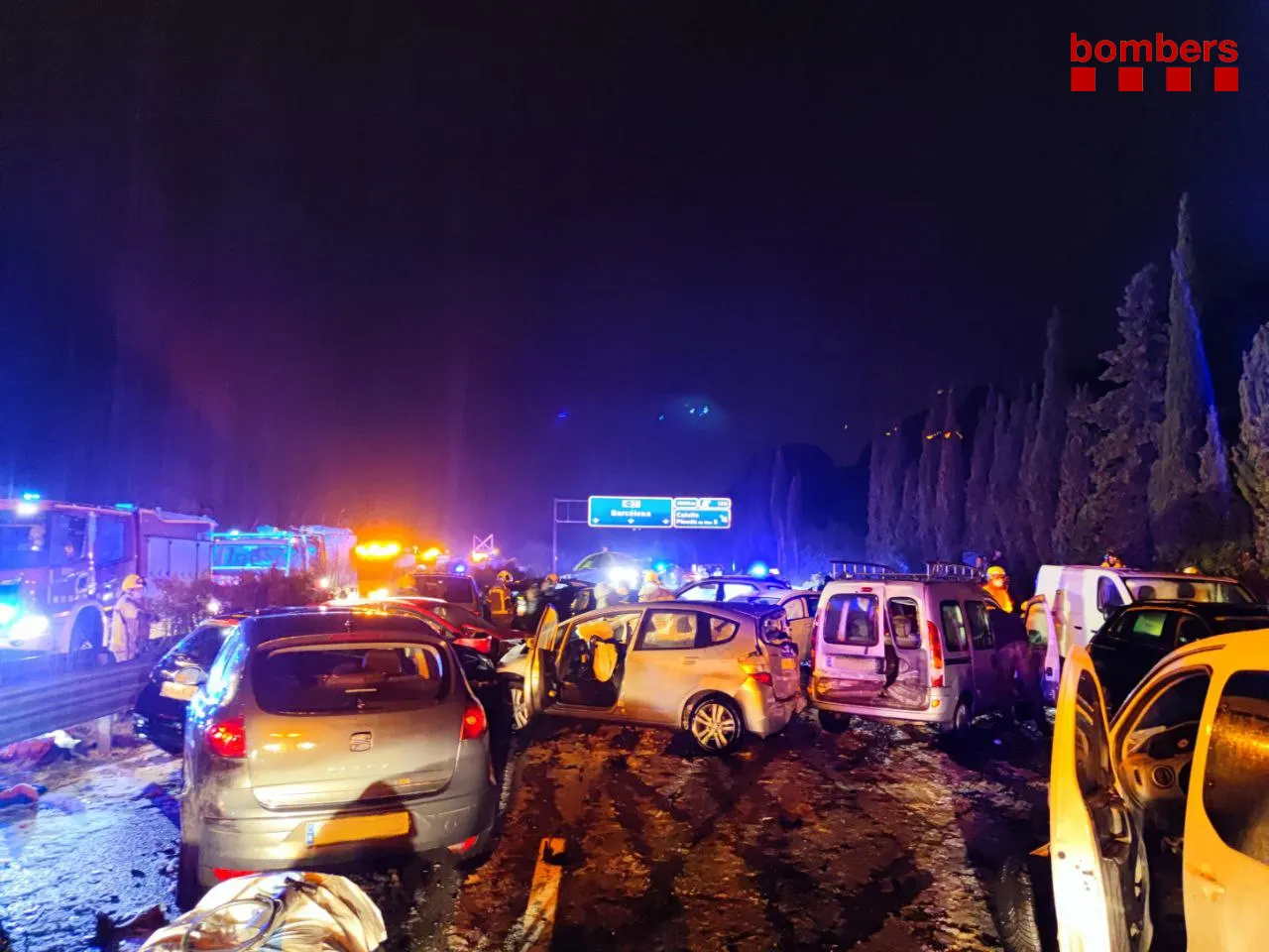 Accident múltiple a la C-32 a Pineda amb quatre ferits greus per una forta pedregada