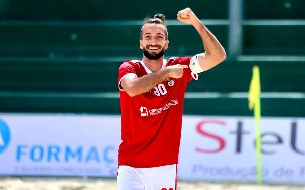 El Benfica de Llorenç Gómez comença amb força la Lliga Portuguesa de Futbol Platja