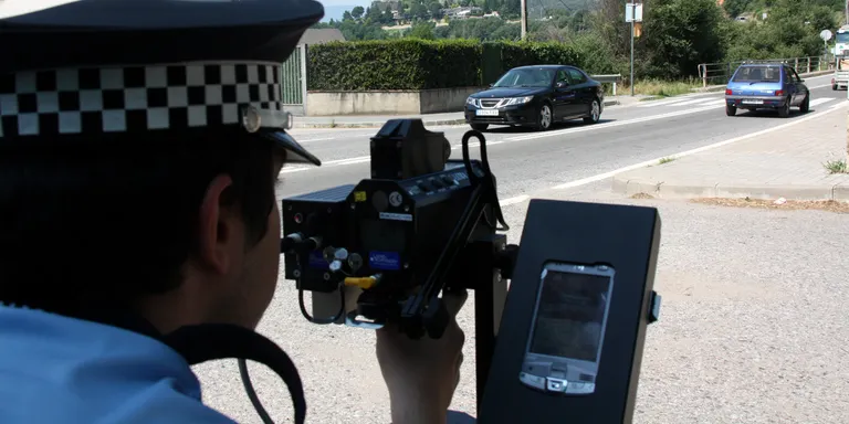 El radar municipal de la Seu capta 60 infraccions en un mes i mig