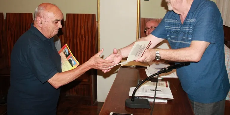 Mossèn Lluís Villaró és el nou president de la Vint-i-Quatrena