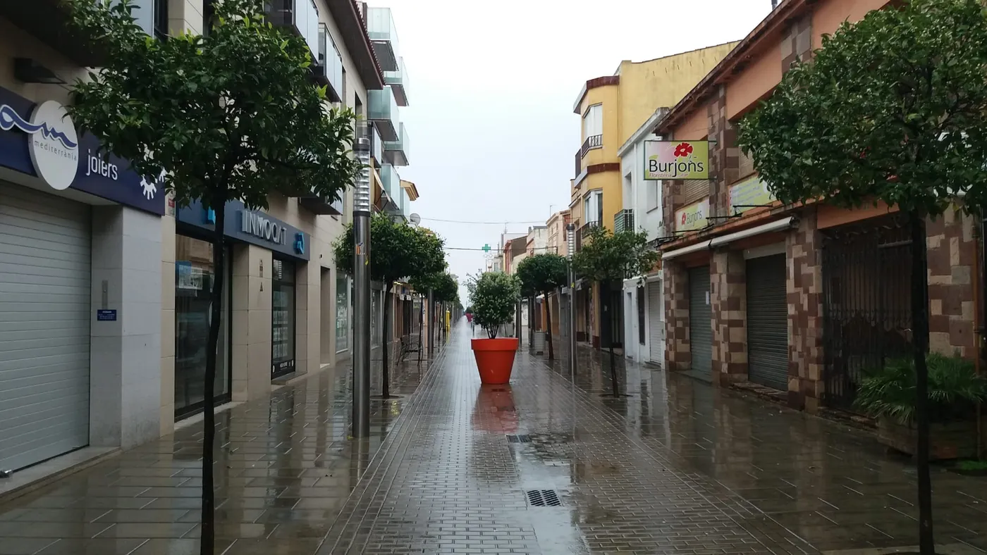 L'Ajuntament de Pineda limita els horaris comercials a les 7 del vespre