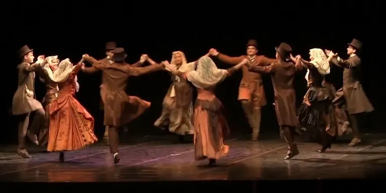 L'Esbart porta 'Danses d'ahir, danses de sempre' a La Sala