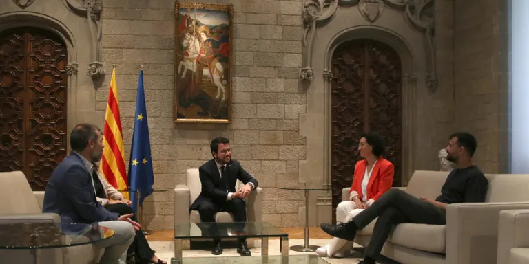 Aragonès diu que el retorn dels exiliats de Suïssa és una "victòria de país"