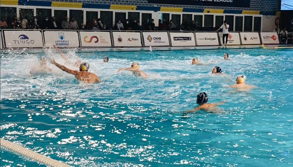 El CNAB supera el CN Barcelona (11-7) al primer partit de la final