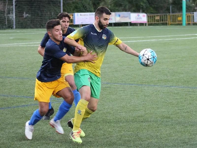 Pau Gené mirarà d'ajudar a la victòria dels seus amb un altre gol com el que va aconseguir a El Pra