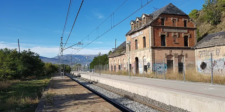 Els governs català i andorrà estudien les possibilitats de finançament de la connexió amb tren per la Seu