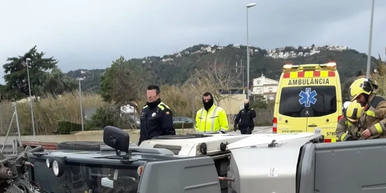 Dues persones ferides a Pineda a causa del vent