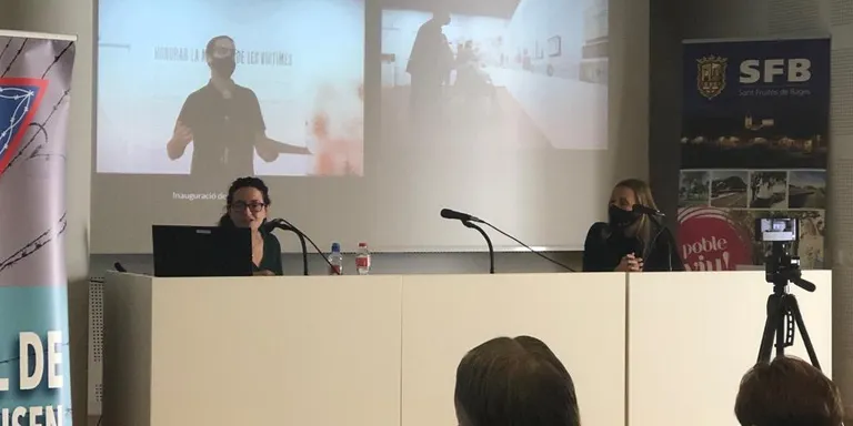 Caldes exposa els homenatges als deportats als camps nazis a la 7a trobada d'Ajuntaments de la Xarxa Mai Més