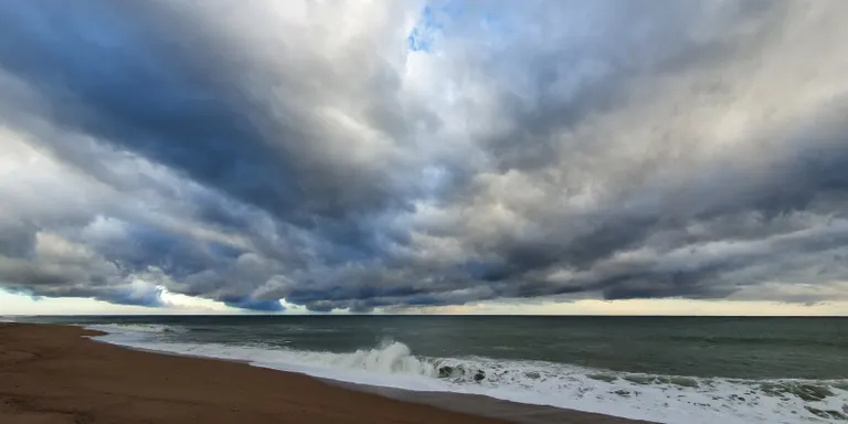 La meteorologia del 2021 es tanca a Pineda com un any càlid i menys pluja de la mitjana climàtica