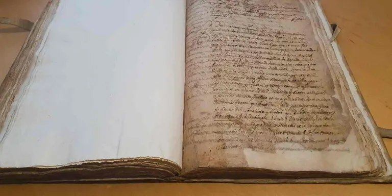 Tres documents de l'Arxiu Municipal de Pineda dels segles XVI al XVIII s'han restaurat completament