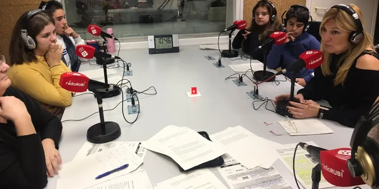 Ràdio Rubí acull la lectura del manifest del Dia dels Drets dels Infants