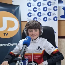 Óscar Molino García, joven paratriatleta nos cuenta su historia y trayectoria - episode art