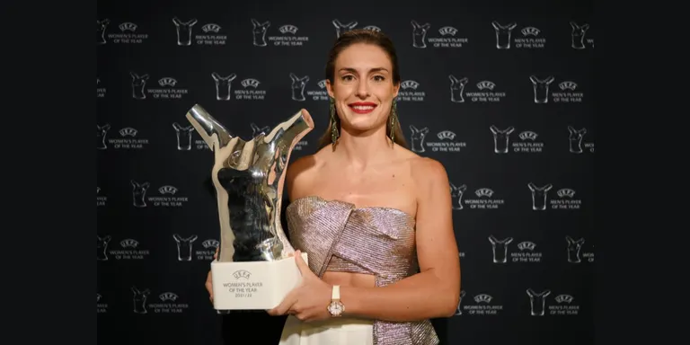 Alexia Putellas torna a conquerir Europa