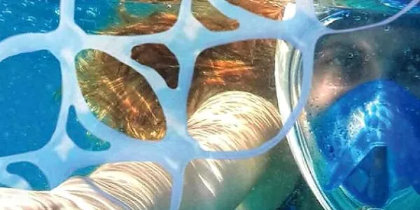L’Oficina de Turisme d’Altafulla acull l’exposició ‘Menys plàstics, més vida!’