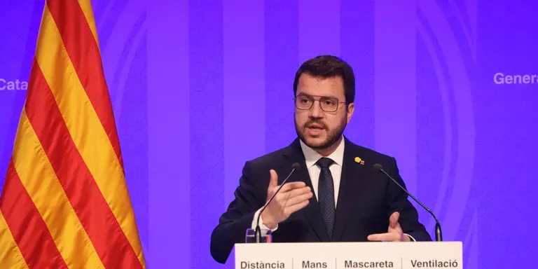 Aragonès i Sánchez tenen previst mantenir avui una conversa telefònica per preparar la primera trobada